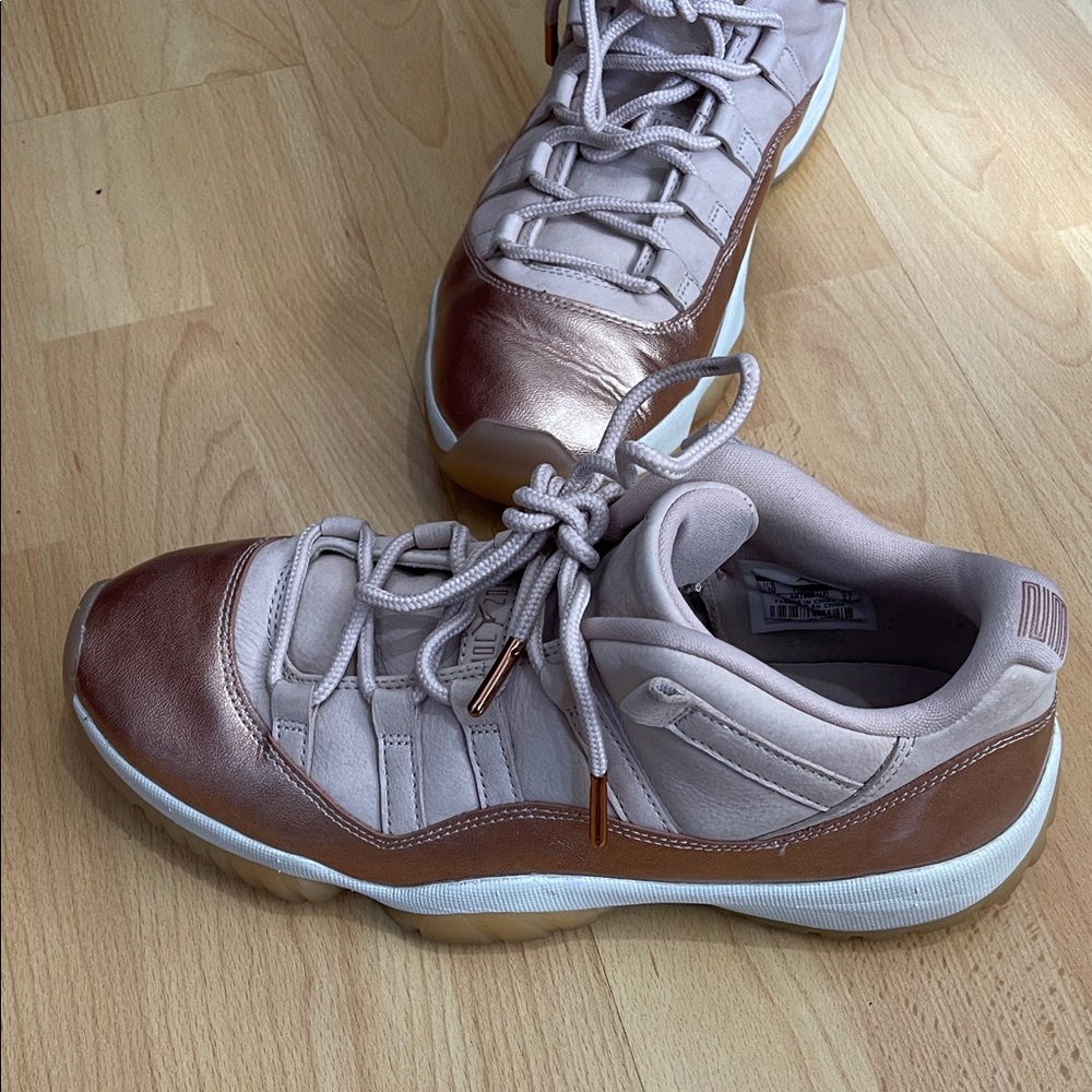 Jordan Women's Sneakers in Rose Gold and White